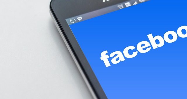 CRYPTONEWSBYTES.COM facebook-1903445_640-640x341 Is a Facebook blockchain move in the pipeline to protect users’ data?  