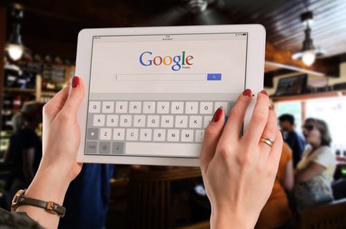 CRYPTONEWSBYTES.COM bar-local-cong-ireland-38286 Google is Testing a New Crypto Display Interface that Looks to Boost Crypto Exposure  