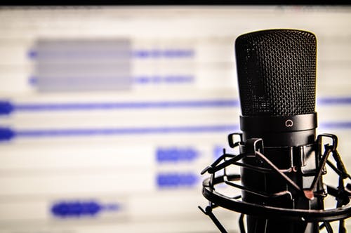 CRYPTONEWSBYTES.COM microphone-audio-computer-sound-recording-55800 Charles Hoskinson:  Cardano will be“100 times more Decentralized than Bitcoin.”  