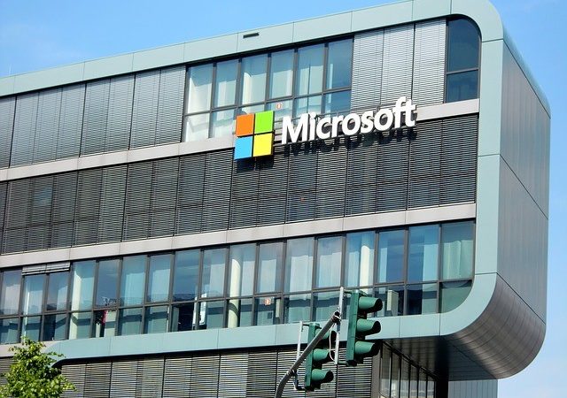 CRYPTONEWSBYTES.COM building-1011876_640-Kr-640x450 Microsoft enters the promising blockchain identity solutions space  