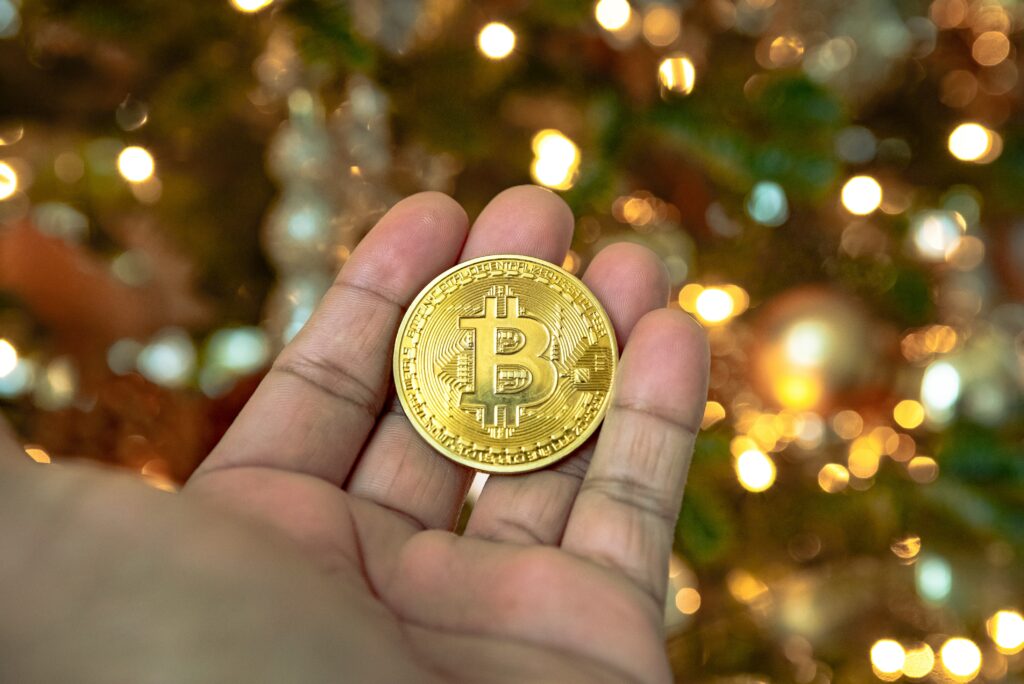 CRYPTONEWSBYTES.COM andre-francois-mckenzie-3Xwt3uzWFHE-unsplash-1024x684 Bitcoin (BTC) Makes a New Historical Record at 53,000$  