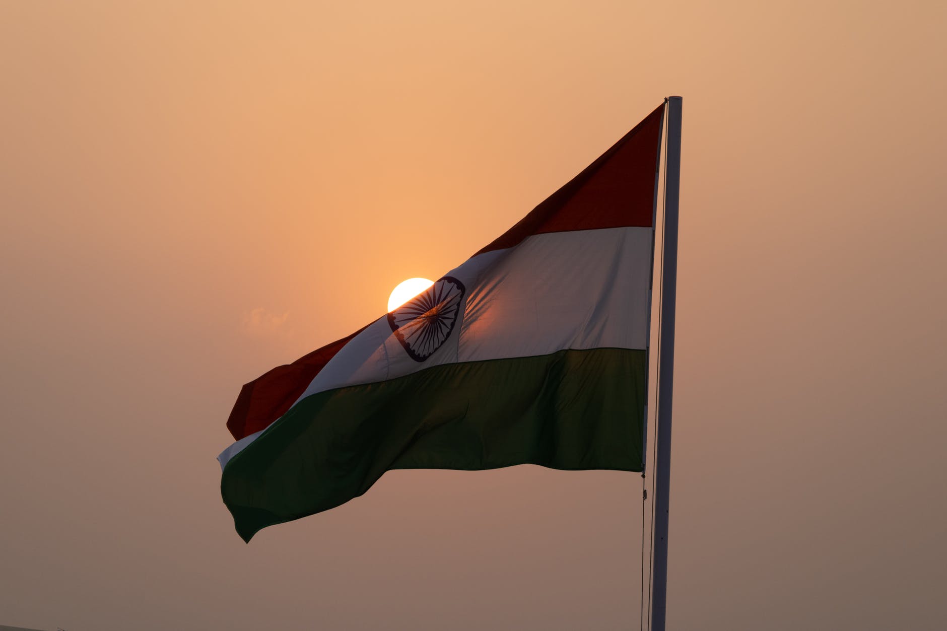 CRYPTONEWSBYTES.COM pexels-photo-3699921-1 Crypto Bank Expands in India Anticipating Positive Government Sentiment  