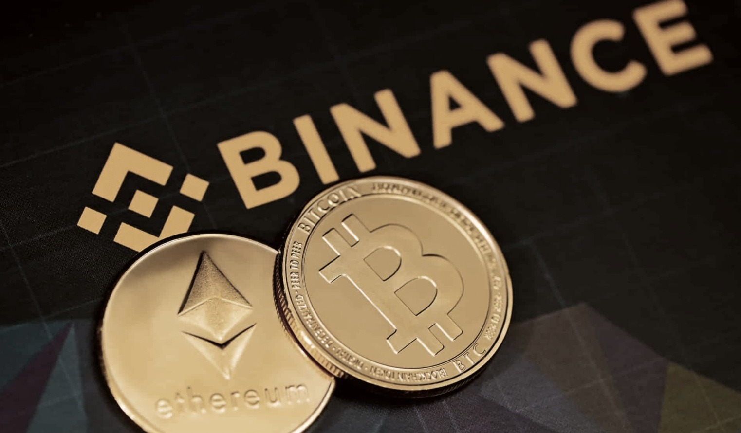 CRYPTONEWSBYTES.COM Screen-Shot-2022-10-08-at-10.35.12-PM Empowering Crypto Investors: Binance Joins Forces with Law Enforcement in Powerful Anti-Scam Campaign  