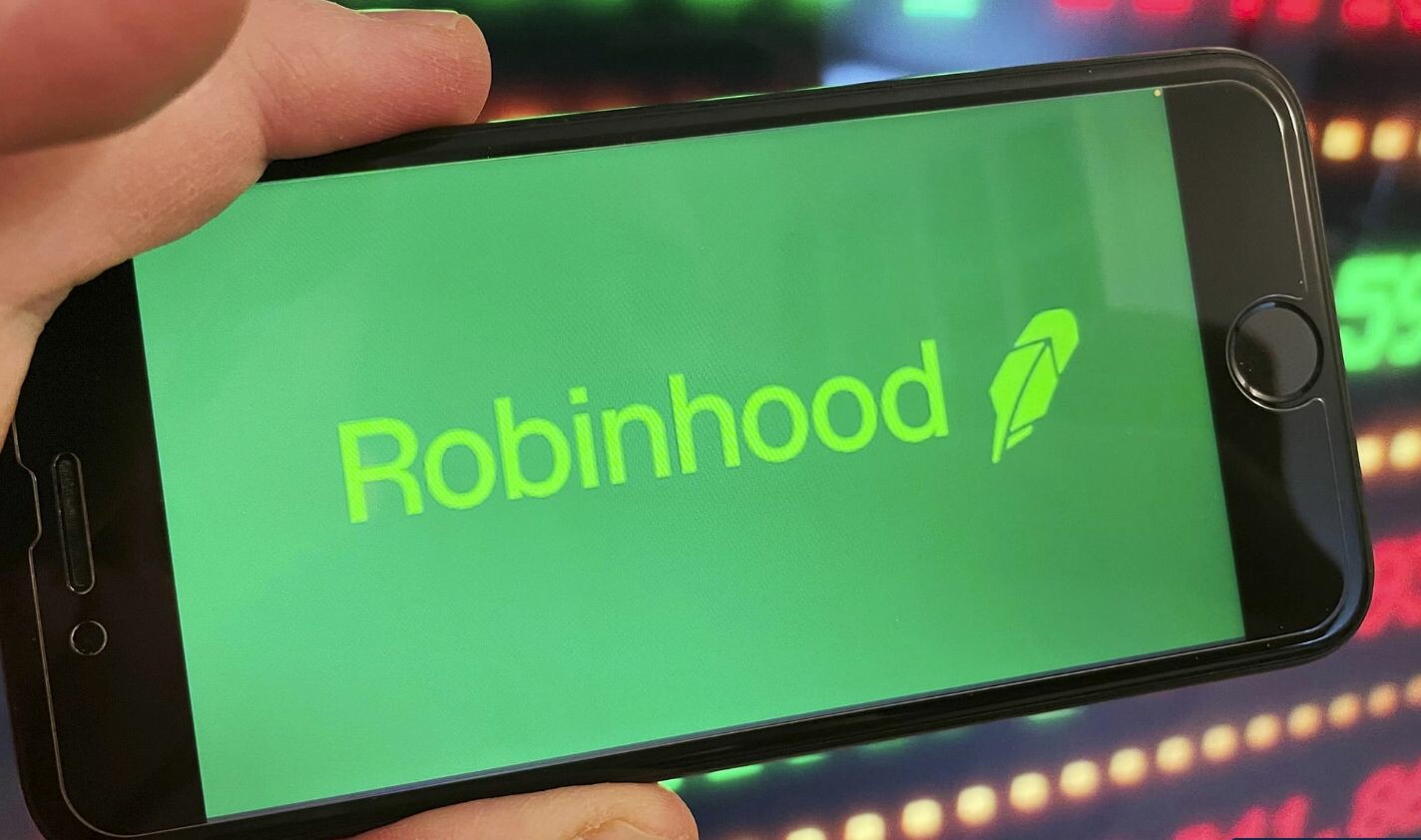 CRYPTONEWSBYTES.COM robinhood-crypto-sec-crackdown-suphonea Robinhood Launches Crypto Wallet for iOS with Support for Bitcoin, Ethereum, Dogecoin, SHIB, and Polygon  