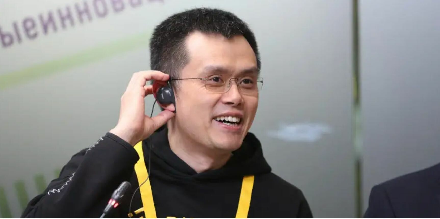 CRYPTONEWSBYTES.COM Binance-Voyager-CZ-Win-SEC Binance CEO CZ Refutes As The Owner of CommEX, Binance Russia's New Operator  