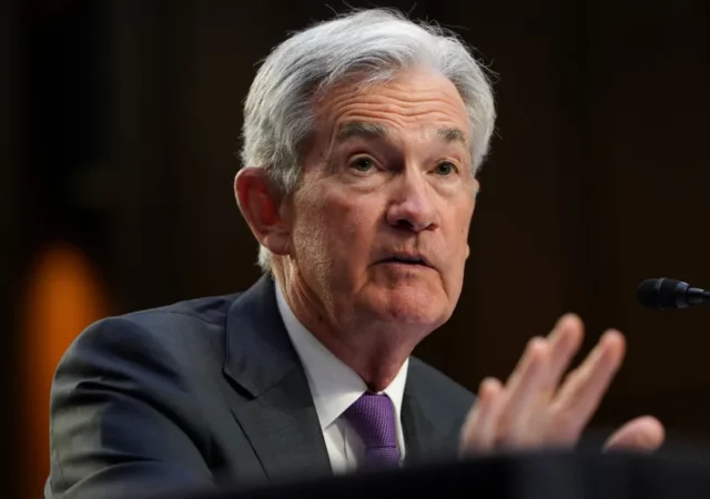 CRYPTONEWSBYTES.COM Jerome-Powell-Fedral-Reserve-crypto-stablecoin-640x450 Fed Chair Hints of Stoppage of Hike in Interest Rates! Here is What it Means For the Crypto Industry  