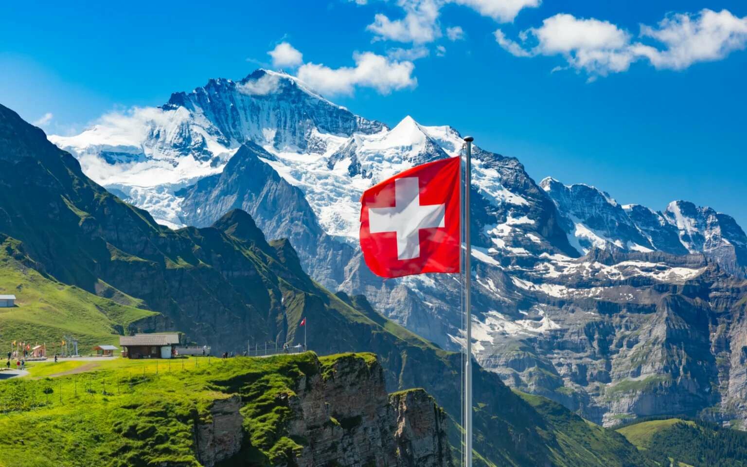 CRYPTONEWSBYTES.COM Switzerland-crypto-US Swiss Bank PostFinance Embraces Crypto with Sygnum Partnership: A Bold Leap Forward  