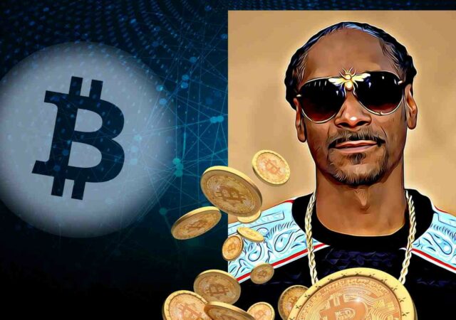 CRYPTONEWSBYTES.COM snoop-dog-crypto-640x450 Snoop Dogg Flaunts Custom Gold Ledger Wallet at WrestleMania: Crypto Goes Mainstream  