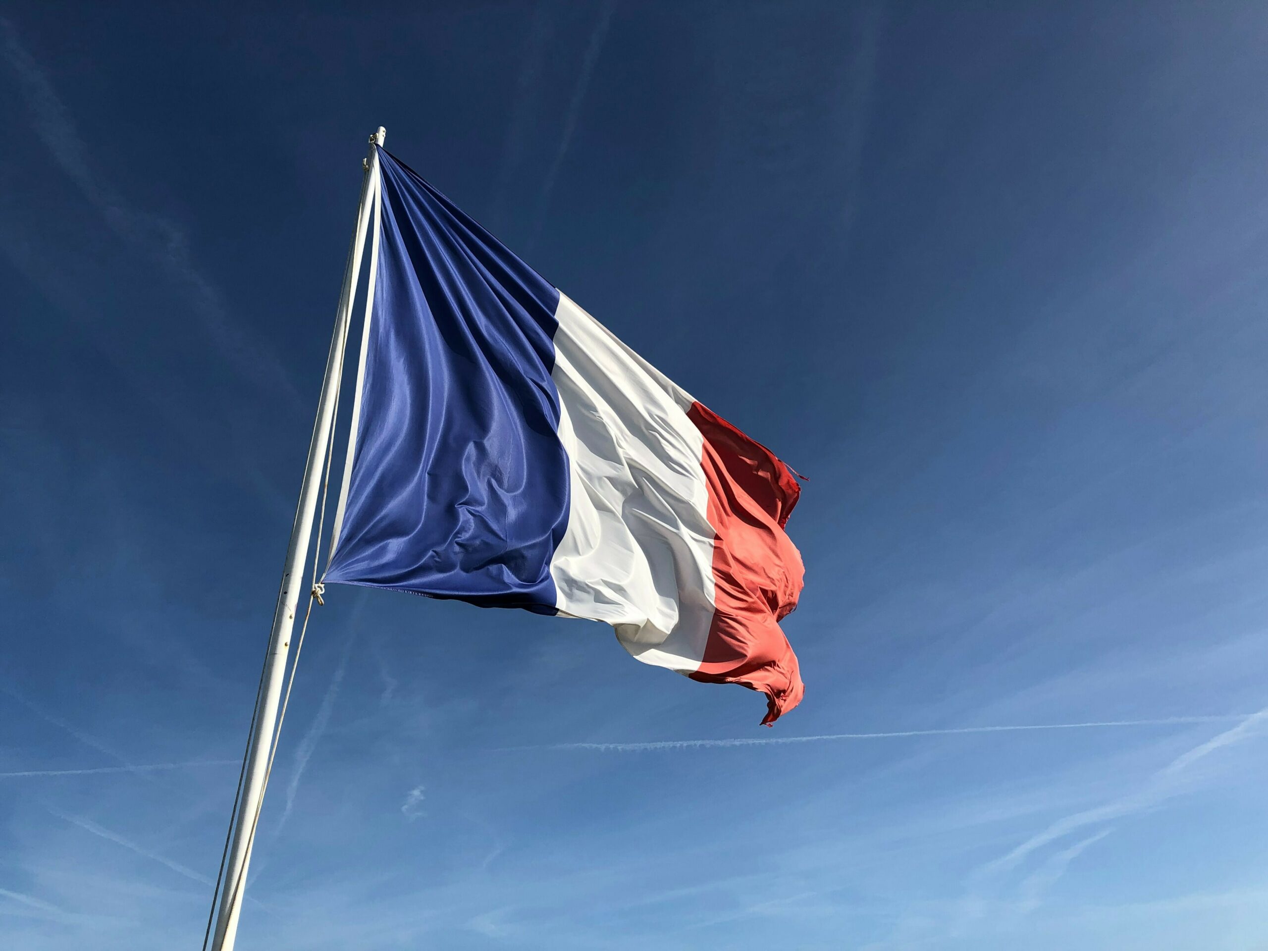 CRYPTONEWSBYTES.COM anthony-choren-lYzap0eubDY-unsplash-scaled Will Crypto Companies Be Enticed by France's Attractive Regulations?  