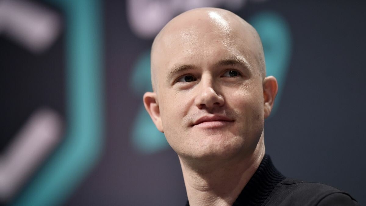 CRYPTONEWSBYTES.COM Coinbase-CEO Coinbase CEO leads D.C. push for crypto rules, warns of jobs moving abroad  