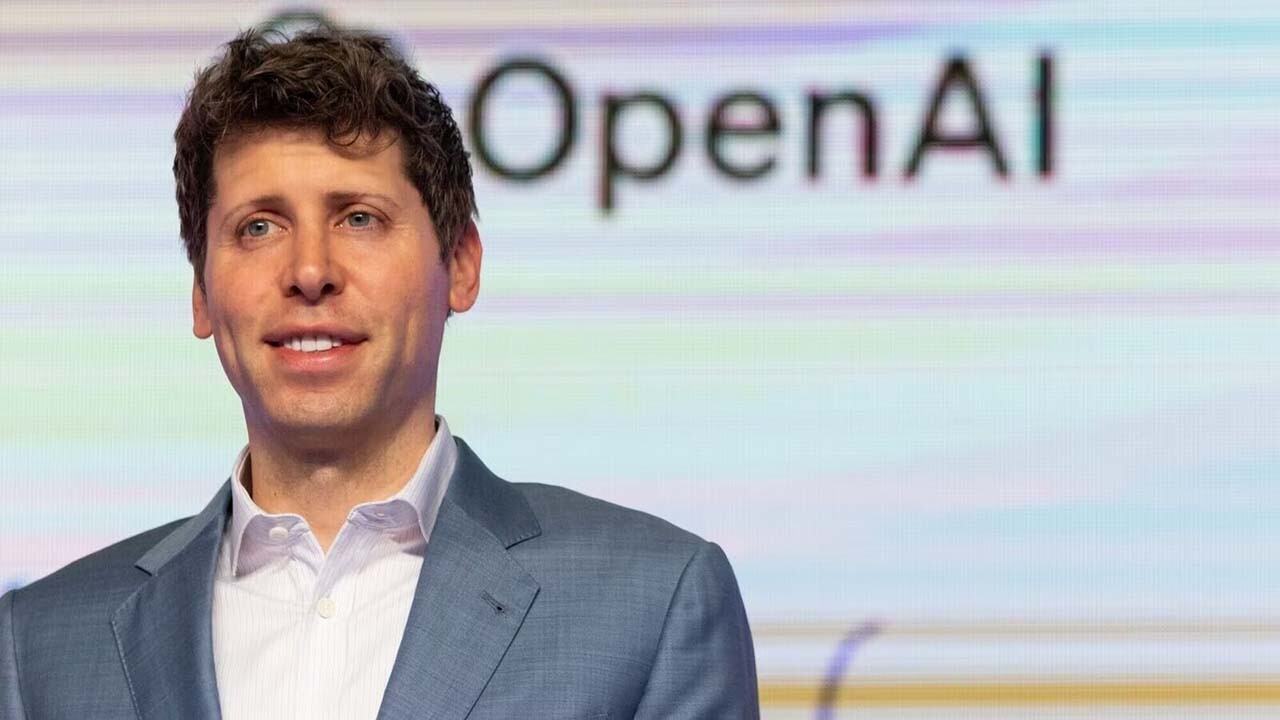 CRYPTONEWSBYTES.COM OPEN-AI-CEO OpenAI CEO Criticizes US government 'War' on Bitcoin & Crypto  