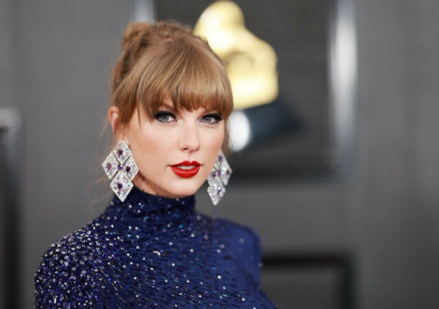 CRYPTONEWSBYTES.COM Taylor-Swift-640x450 Taylor Swift's FTX Sponsorship and Michael Lewis's Latest Book  