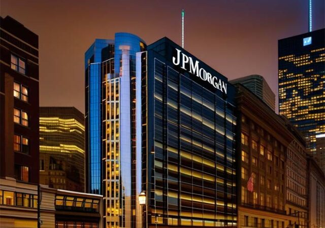 CRYPTONEWSBYTES.COM jp-morgan-640x450 JPMorgan warns of lawsuits if SEC rejects spot bitcoin ETFs  