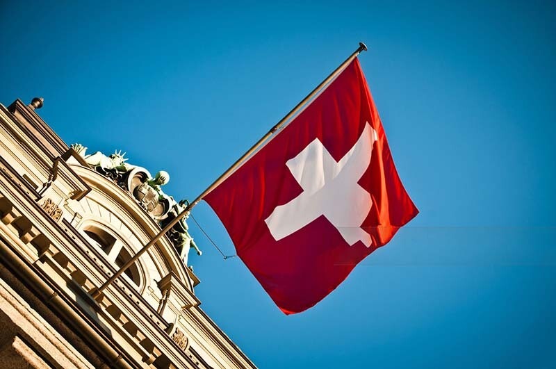 CRYPTONEWSBYTES.COM switzland 6 Swiss National Bank Partner to Pilot Wholesale CBDC Issuance in Switzerland  