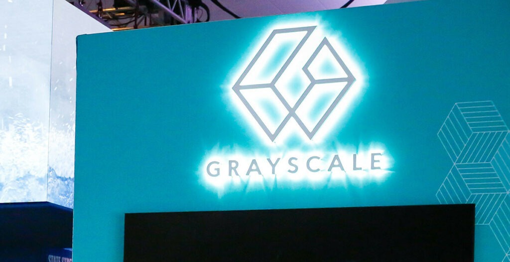 CRYPTONEWSBYTES.COM Grayscale-1-1024x527 Grayscale's Sell-Off and FTX's Impact Balanced by Positive Fund Flows and Fidelity's Growth  