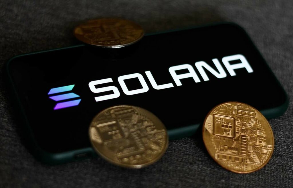 CRYPTONEWSBYTES.COM SOLANA-1-1024x656 Solana: Developers Surge, Impressive Transactions, and Innovations Fuel Anticipated Breakthrough in 2024  