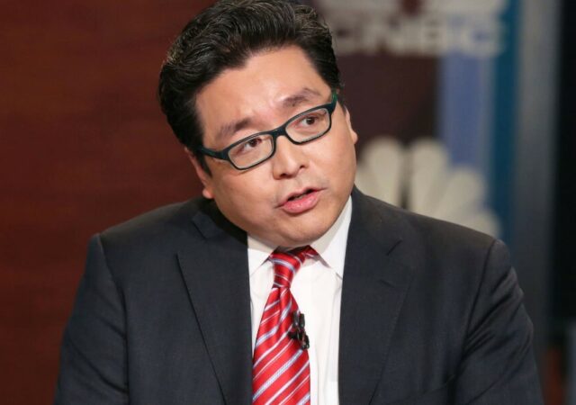 CRYPTONEWSBYTES.COM tm-640x450 Bitcoin Holds Strong: Tom Lee Reveals Insights on Demand, and Why It Won't Draw Down Soon!  