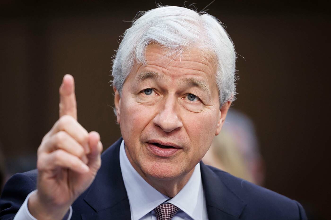 CRYPTONEWSBYTES.COM Jamie-Dimons-Critique-of-Bitcoin-Amid-Financial-Innovations-and-Challenges Jamie Dimon's Critique of Bitcoin Amid Financial Innovations and Challenges  