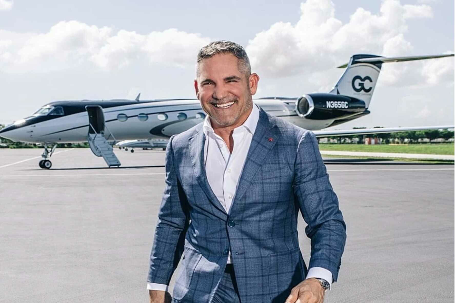 CRYPTONEWSBYTES.COM Grant-Cardone Grant Cardone Lists his Miami Beach Mansion for 646 Bitcoins ($45 Million)  