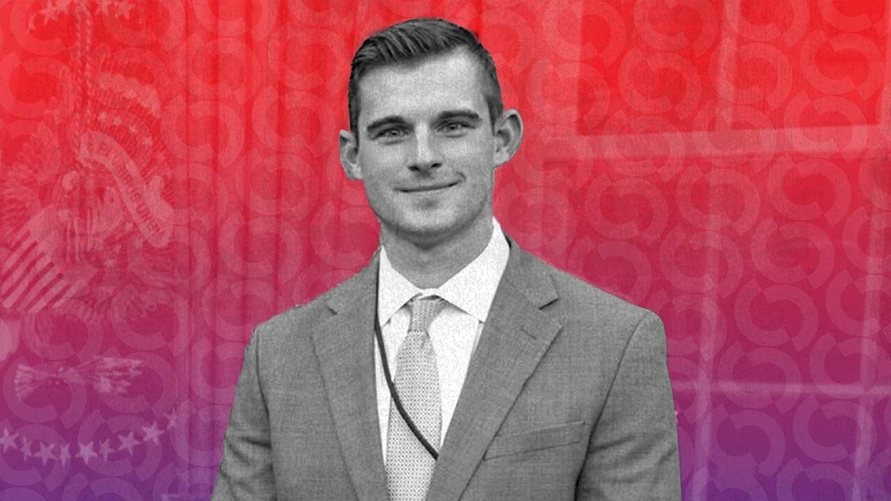 CRYPTONEWSBYTES.COM Trump-29-year-old-Bo-Hines-weighs-50-crypto-job-offers Trump 29-year-old Bo Hines weighs 50 crypto job offers  