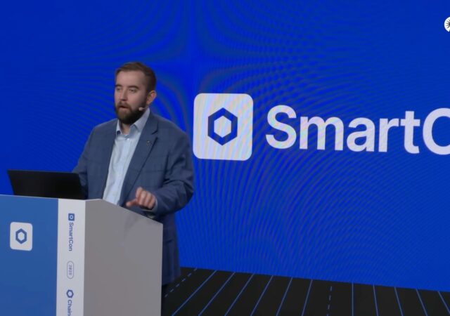 CRYPTONEWSBYTES.COM Chainlink-Founder-Smartcon-640x450 Chainlink's Sergey Nazarov Unveils New Era of Institutional On-Chain Infrastructure at SmartCon 2025  